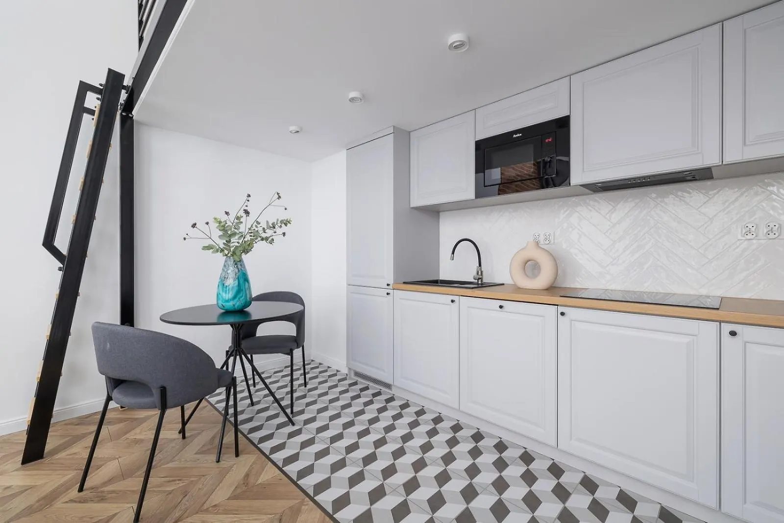 Apartment With Balcony - 41 Starowislna Street Krakow